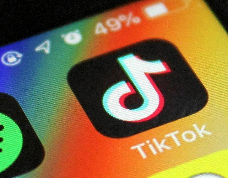 Tik Tok, zure telefonoko aplikazio txikia, historiako arrakastatsuena.