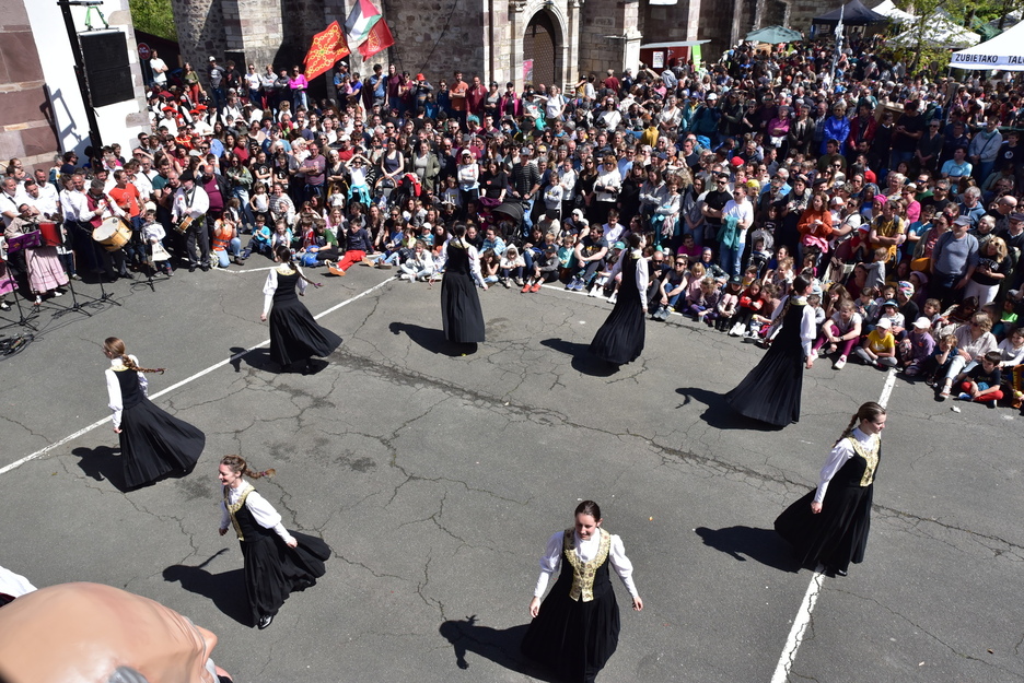 Kulturak herria egiten duela aldarrikatu dute Baigorrin.