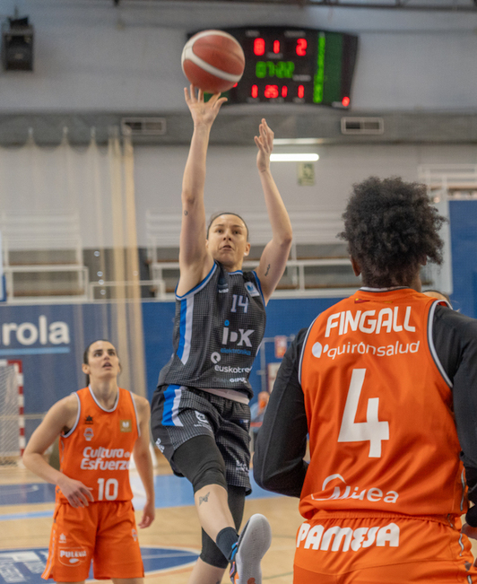 Junto con Jewel Tunstull, María España Almendro también ha brillado en La Fonteta.