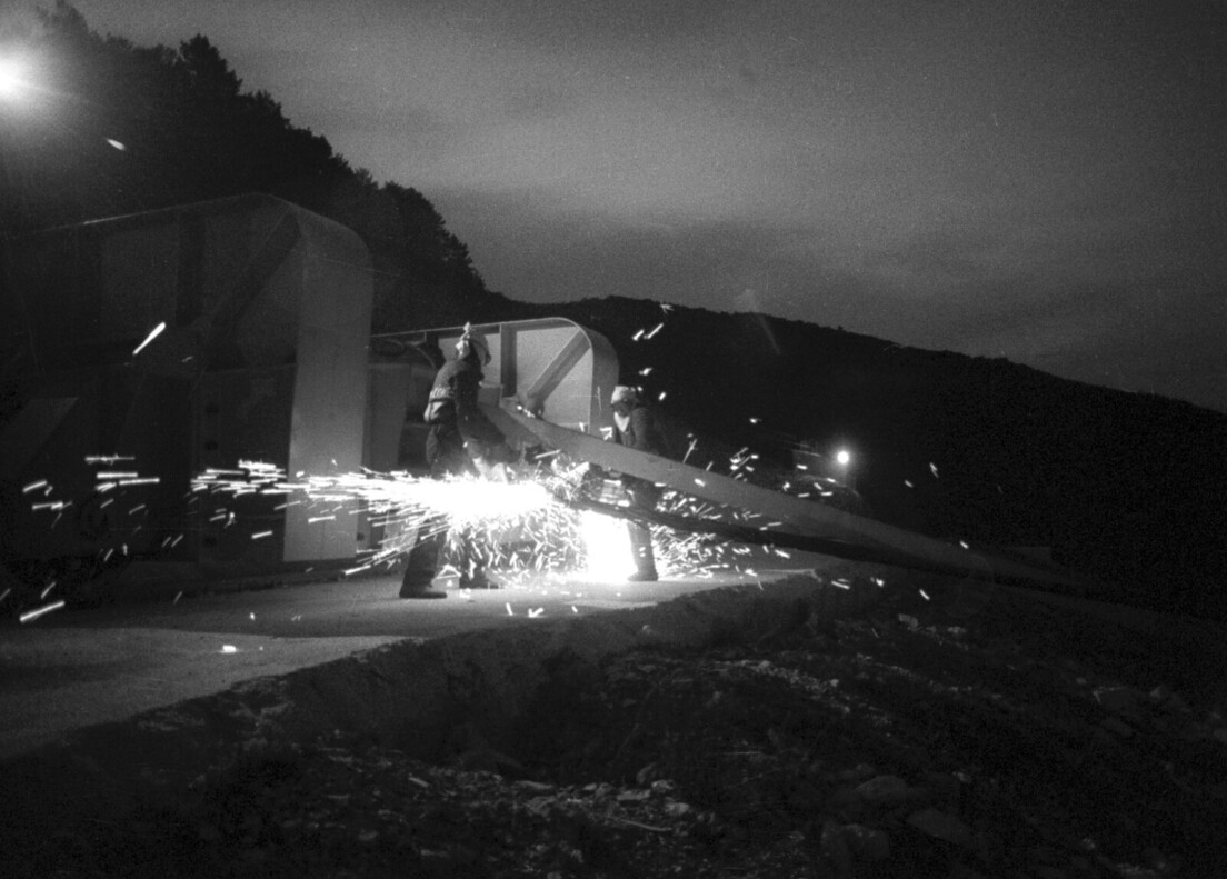 Solidarios con Itoitz cortan los cables de las obras del pantano. 