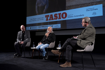 Joxean Fernandez, Montxo Armendariz eta Bingen Zupiria, ‘Tasio’ filmaren aurkezpenean.