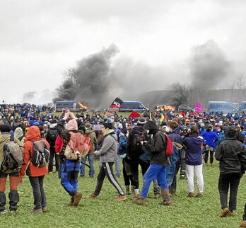 Mobilisation du 25 mars 2023 contre les mégabassines à Sainte-Soline.      T. PERON