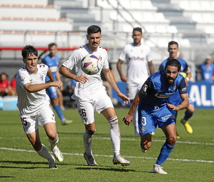 Una imagen del derbi que enfrentó a Eibar y Amorebieta en la primera vuelta.