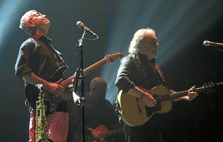 Bilboko Euskaldunako oholtzan ikuskizun ederra eskaini zuen Mixel Ducauk eta Anje Duhaldek gidatutako taldeak, zaleen gozamenerako.