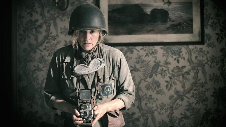 Kate Winslet, en el rol de la fotógrafa de guerra Lee Miller.