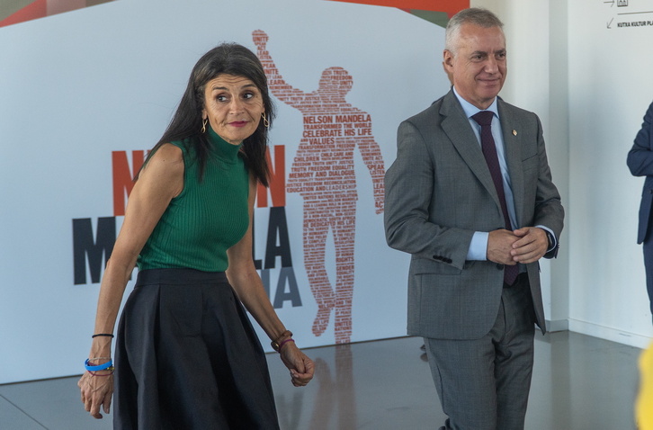 La consejera Nerea Melgosa y el lehendakari, en la celebración del Mandela Eguna, festividad de las prisiones de la CAV.
