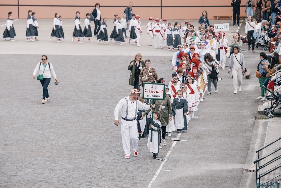 38 groupes de danse basque étaient présents cette année.