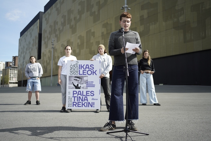 Ikama ikasle antolakundearen agerraldia. 