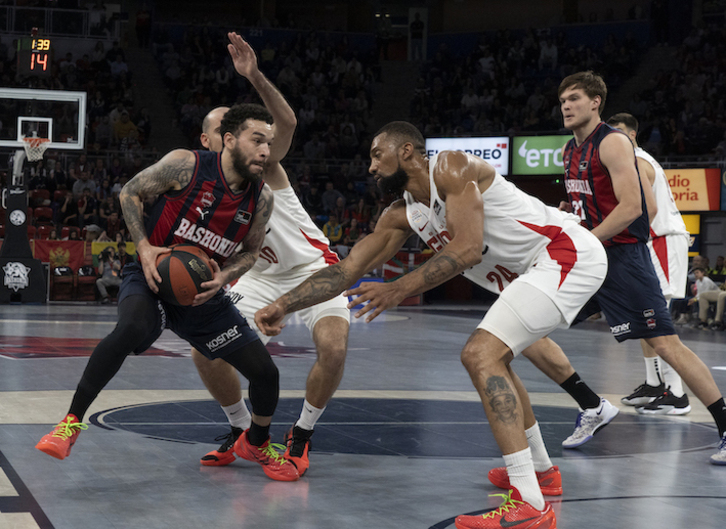 Codi Miller-McIntyre gabe, Chris Chiozzak ardura hartu beharko du antolatzaile lanetan.