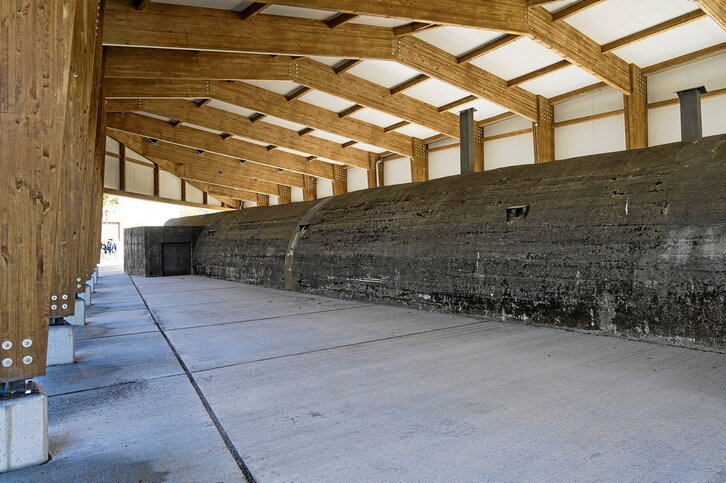 Astrako babeslekua, aurten jarri dioten estaldura egiturarekin.