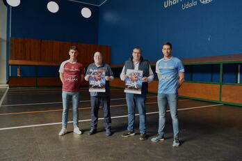 Espinal y Sánchez en un Toki Alai de Uharte remodelado para la ocasión.