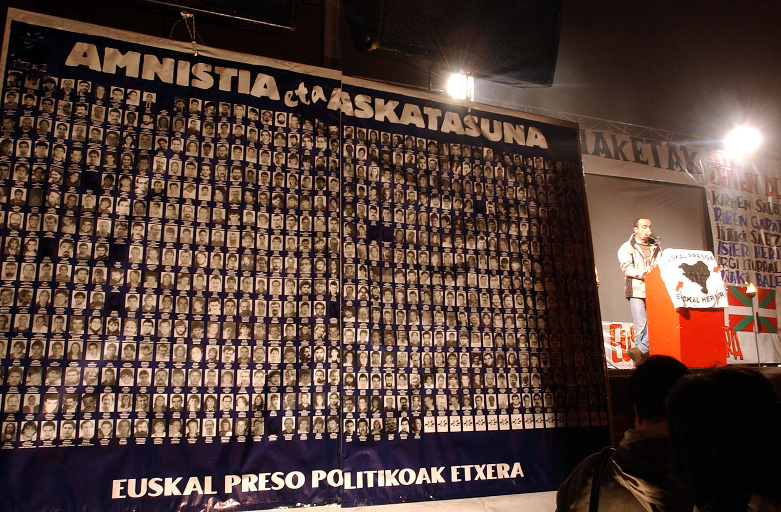 Manifestación de Etxerat en Iruñea contra la dispersión de presos y presas vascas. (Jagoba MANTEROLA I FOKU)