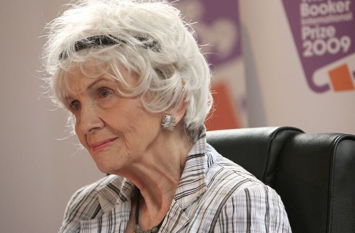 Alice Munro, cuando recibió el Premio Internacional Man Booker en 2009 en Dublín.