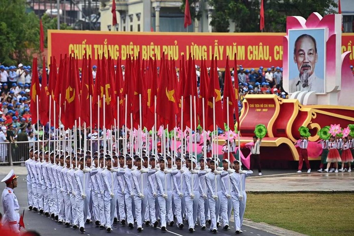 Desfile militar el pasado 7 de mayo con motivo del 70 aniversario de la batalla de Dien Bien Phu.