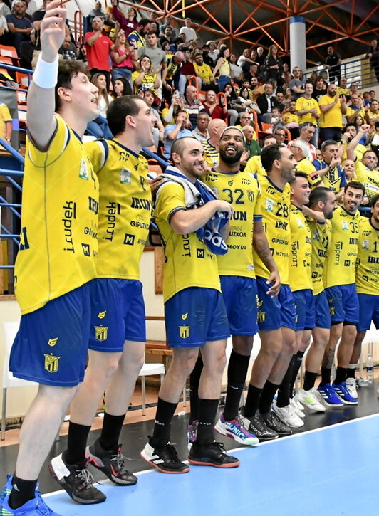 Artaleku celebró el segundo puesto.