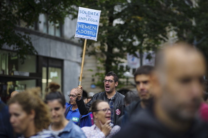 Imagen de archivo de una manifestación con motivo de la huelga en el sector público de la CAV, en octubre de 2023.
