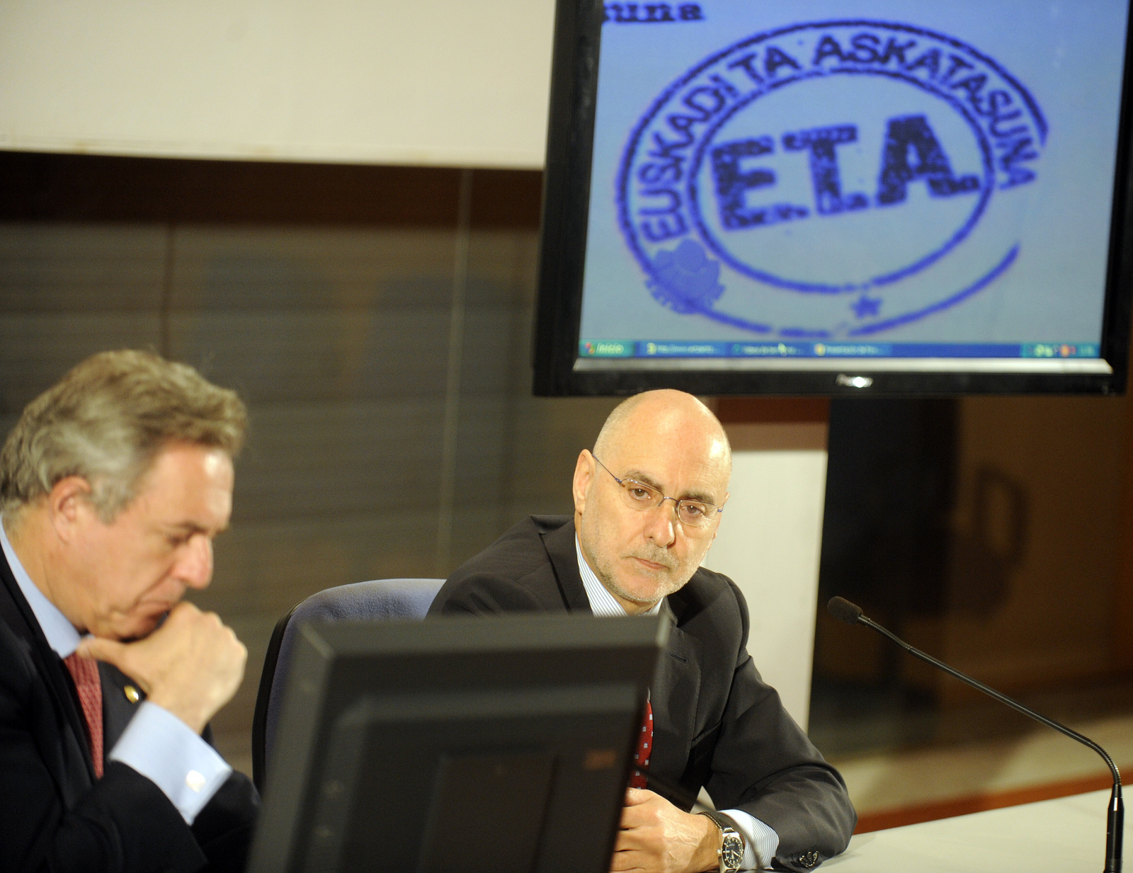 Rodolfo Ares Barne sailburuak Ertzaintzaren webgune bat aurkeztu du Bilbon, ETAri buruzko informazio anonimoa emateko. (Monika DEL VALLE I FOKU)