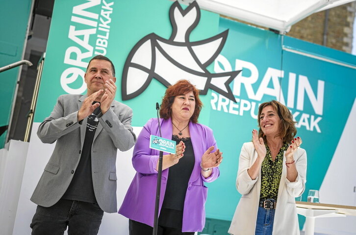 Austeritatearen eta militarizazioaren kontrako jarrera izango duela esan zuen EH Bilduk Gasteizen.