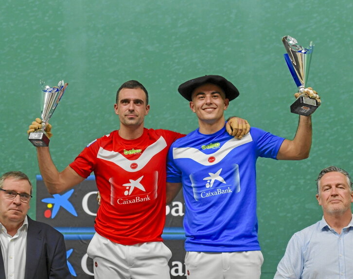 Agirre eta Larrazabal, merezita, podiumean, baina txapela Amurriokoarentzat.