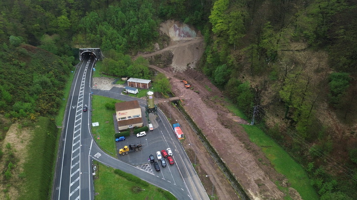 Obras en el túnel de Belate.