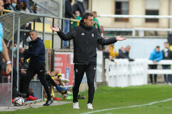 Castillejo dirigirá por dos ejercicios más a Osasuna Promesas.