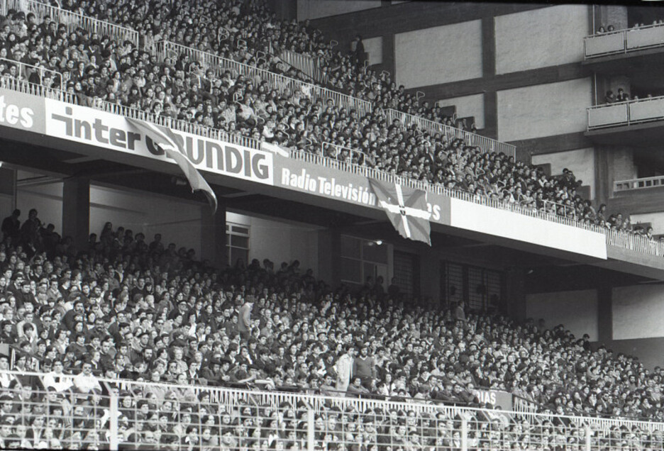 Lepo bete zen San Mames euskararen alde Lepo bete zen San Mames euskararen alde