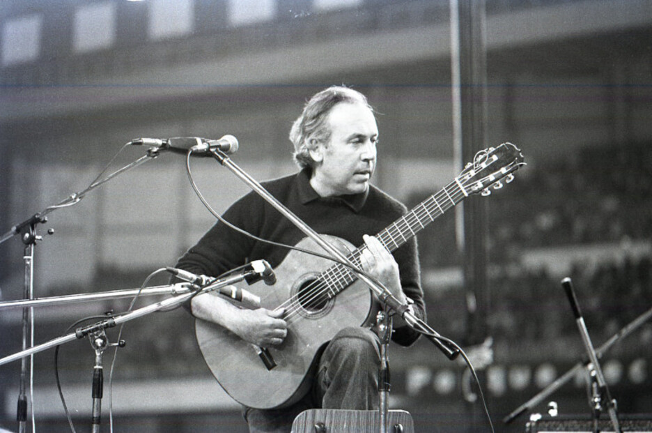 Mikel Laboa San Mameseko eskenatokian Mikel Laboa San Mameseko eskenatokian