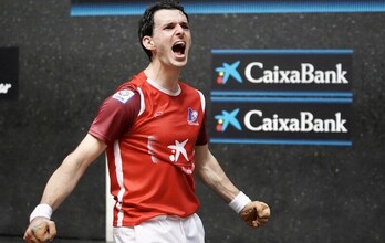 Altuna amorruz pozik