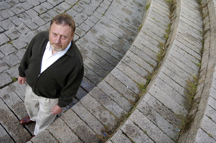 Ängel Vallejo, en la plaza de los Fueros de Gasteiz, en una imagen de archivo.