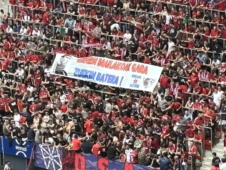 La pancarta «de grandes dimensiones» a la que alude Antiviolencia