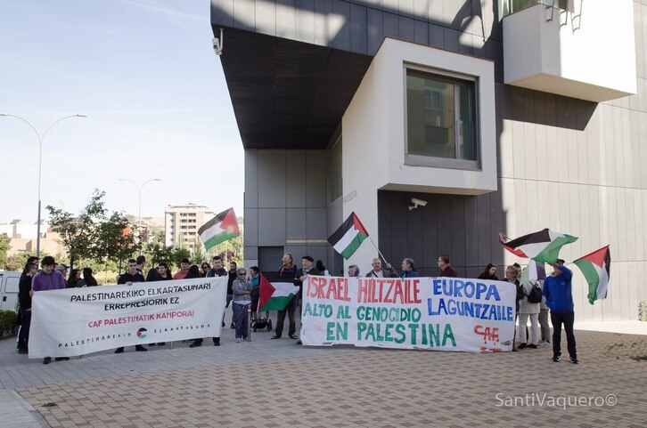 Concentración ante los Juzgados de Tutera para denunciar el juicio por la protesta ante Trenasa de Castejón.