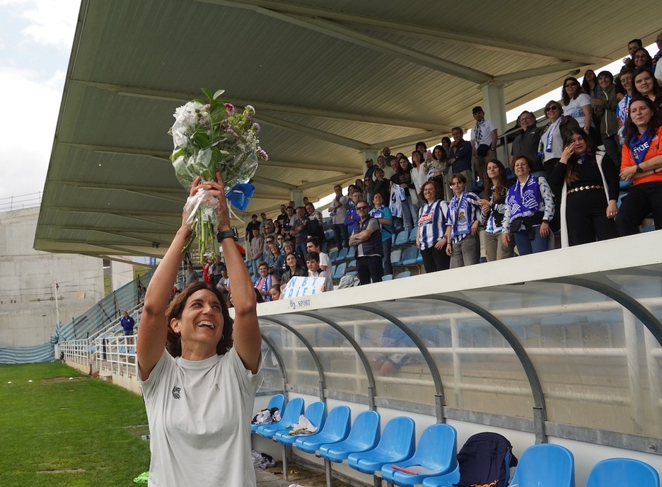 Eta hirugarrena ere, harmailetara bota aurretik.