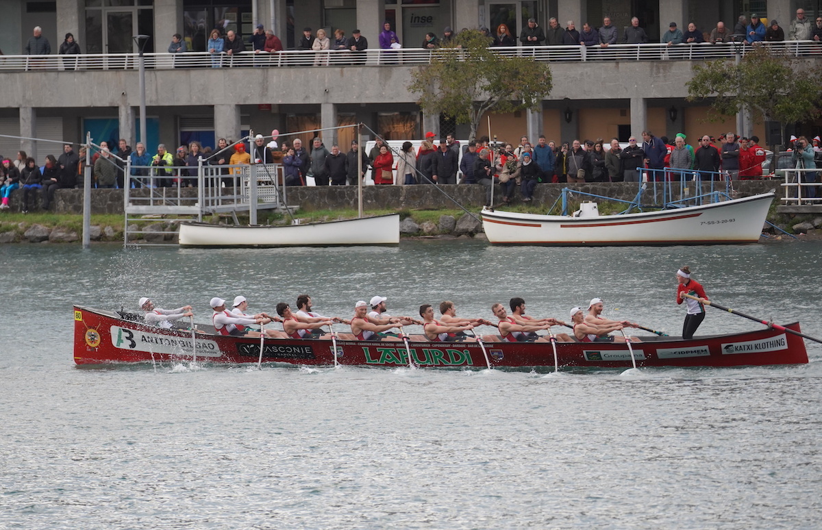 Lapurdiko trainerua Orioko jaitsieran. (Gotzon ARANBURU)