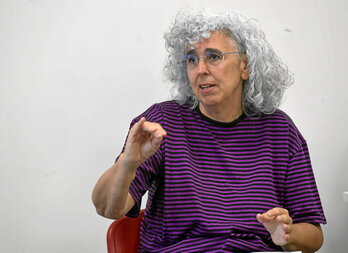 Alicia Alonso Baladre koordinakundeko kidea, Irunen eskaini zuen hitzaldian.