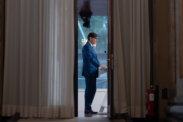 El líder y candidato del PSC, Salvador Illa, en una comparecencia.