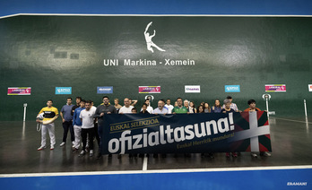 Markina-Xemeingo Unian, Euskal Selekzioaren ofizialtasunaren aldeko argazkia.