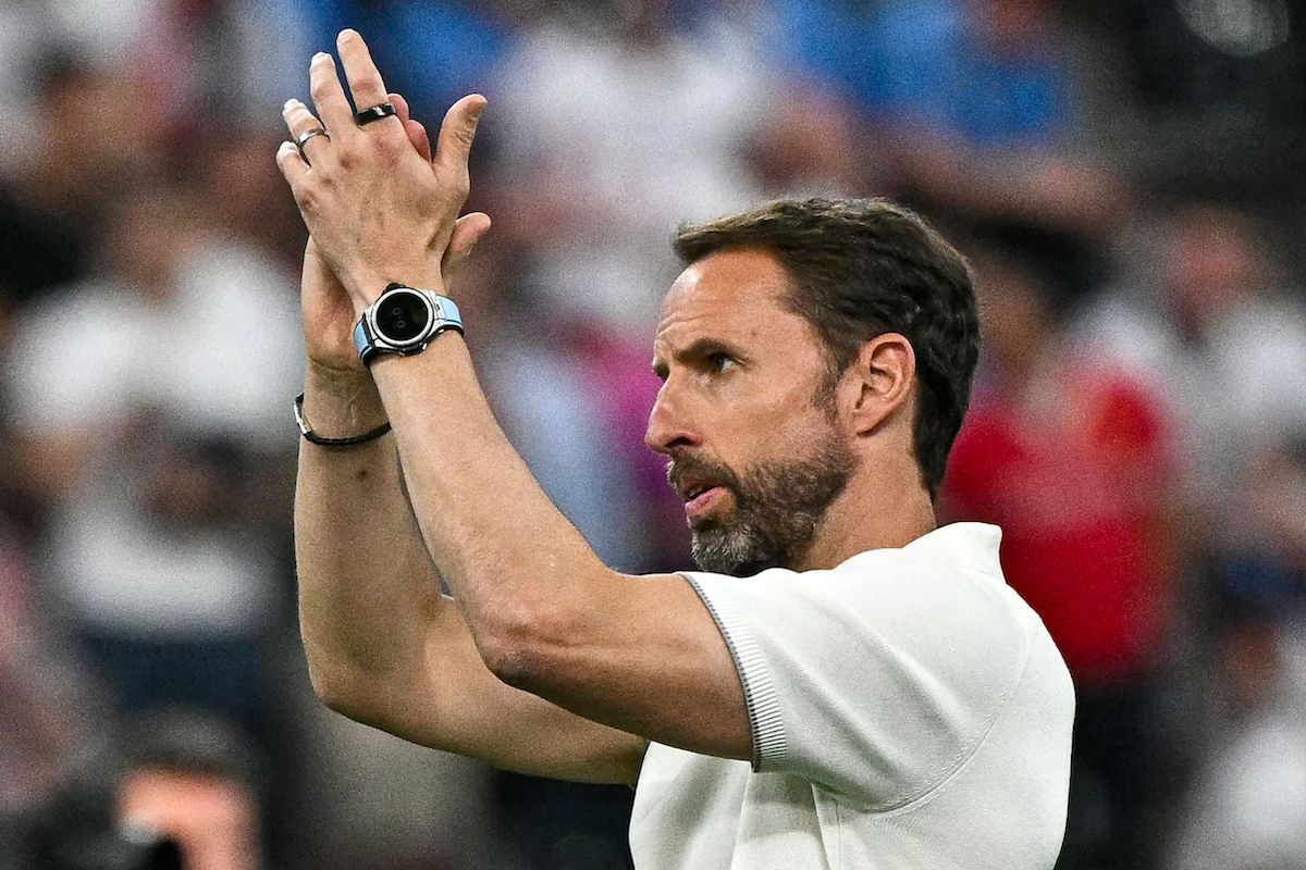 Southgate ha recibido un buen número de críticas por ubicar a Alexander-Arnold en la medular. (Javier SORIANO / AFP PHOTO)