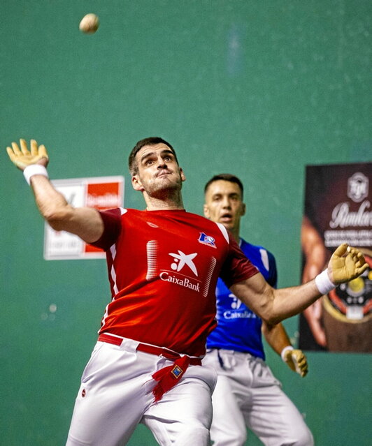 Ezkurdia, jaun eta jabe eta pozarren.