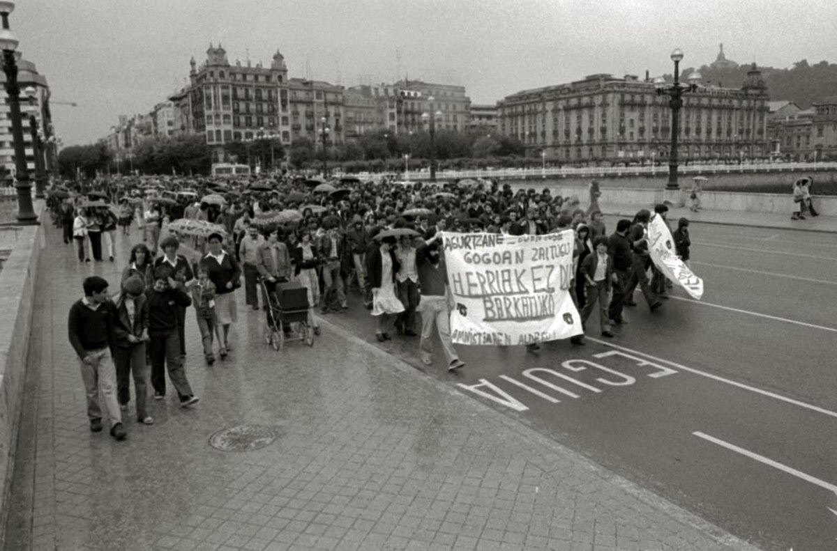 Agurtzane Arregiren hilketa salatzeko manifestazioa Donostian. (Javier GALLEGO I EGIN I KUTXATEKA)