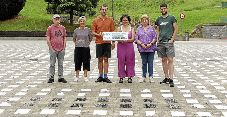 Integrantes del grupo promotor de la Red de Personas Torturadas de Euskal Herria.