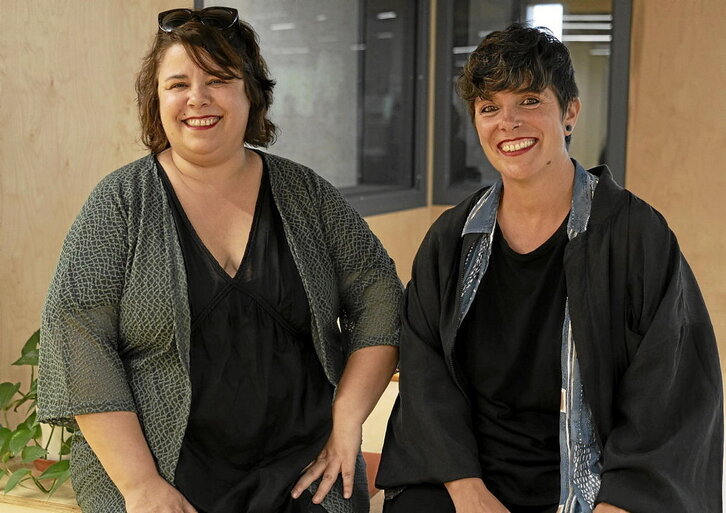 Ezker-eskuin, Maite Sabalza Baztan eta Itziar Garcia Garcia, irakasleak eta ikertzaileak.