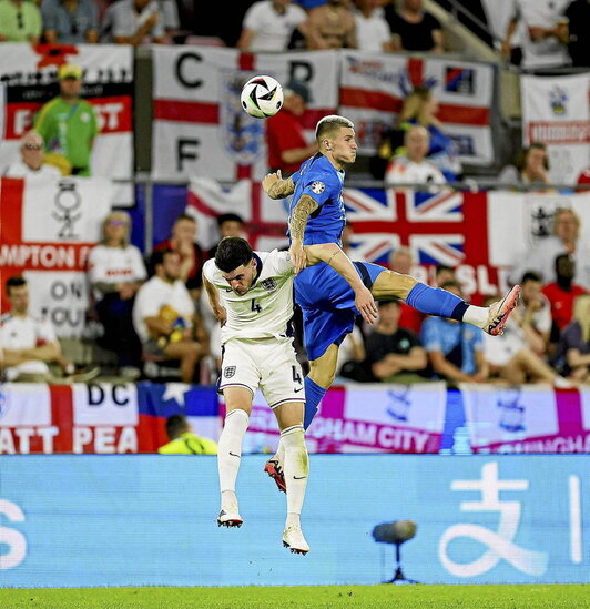 Ingalaterrak Eurokopan Esloveniaren aurka jokatutako partida.