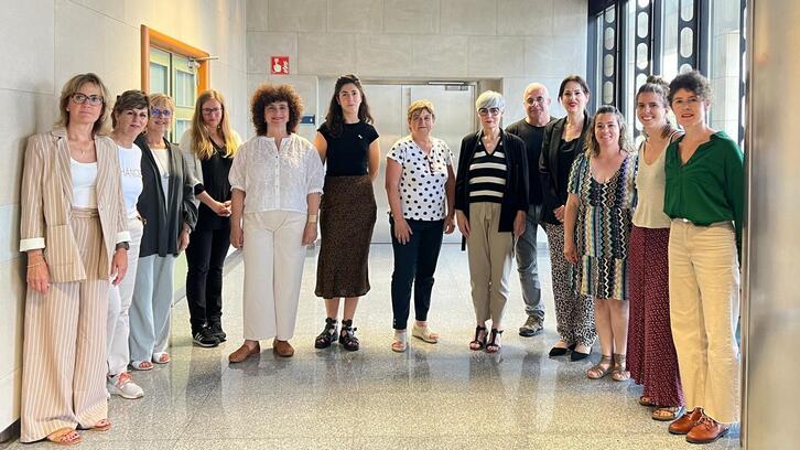 Emakunde eta Eudeleko ordezkariak bilera egin dute eraso sexisten kontrako borrokan indarrak batzeko.