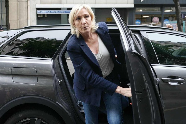 Marine Le Pen esgrime el discurso de «o yo o el caos» ante la amalgama en su contra.