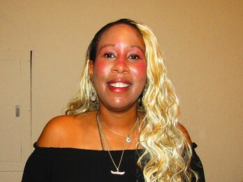 Jenipher Jones, abogada de Leonard Peltier.