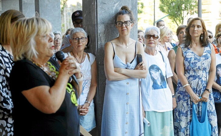 Asun Casasola tomó la palabra para agradecer el acto en recuerdo de su hija.