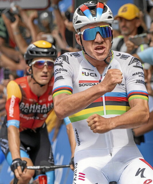 Evenepeol venció a Bilbao en los últimos metros.