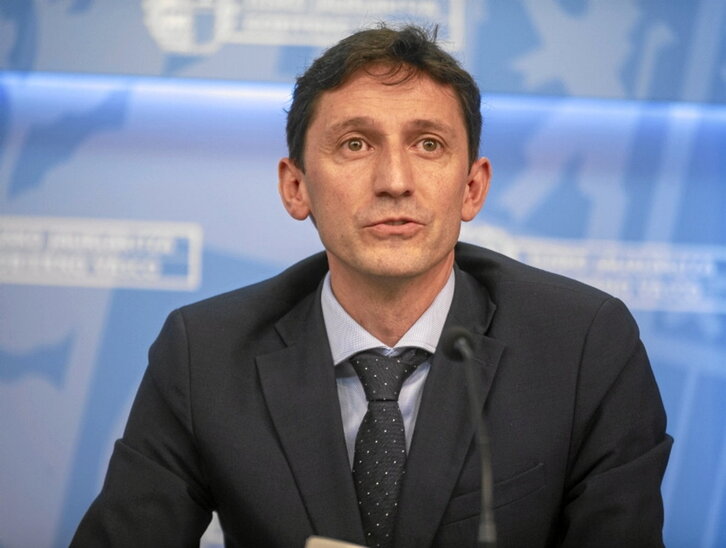 Nöel d’Anjou, consejero de Hacienda y Finanzas.