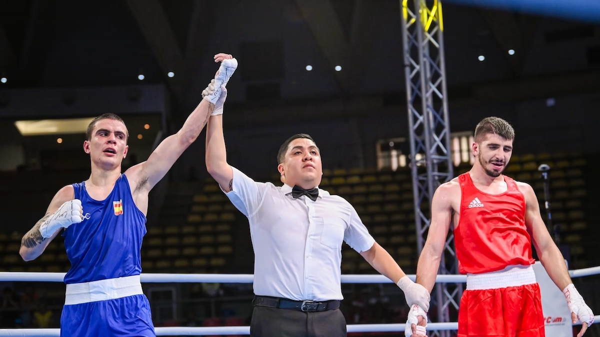 Oier Ibarretxe, Emilio Esteban Garcia estatubatuarrari garaitu zioneko argazkia. (NAIZ)