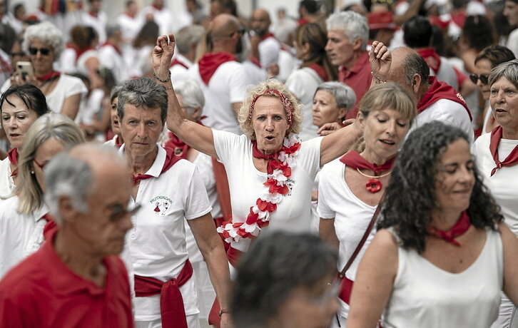 Bost Karrikaldi arrunt gehi haurrei eskainitako euskal dantzen saioa izan dira aurten.